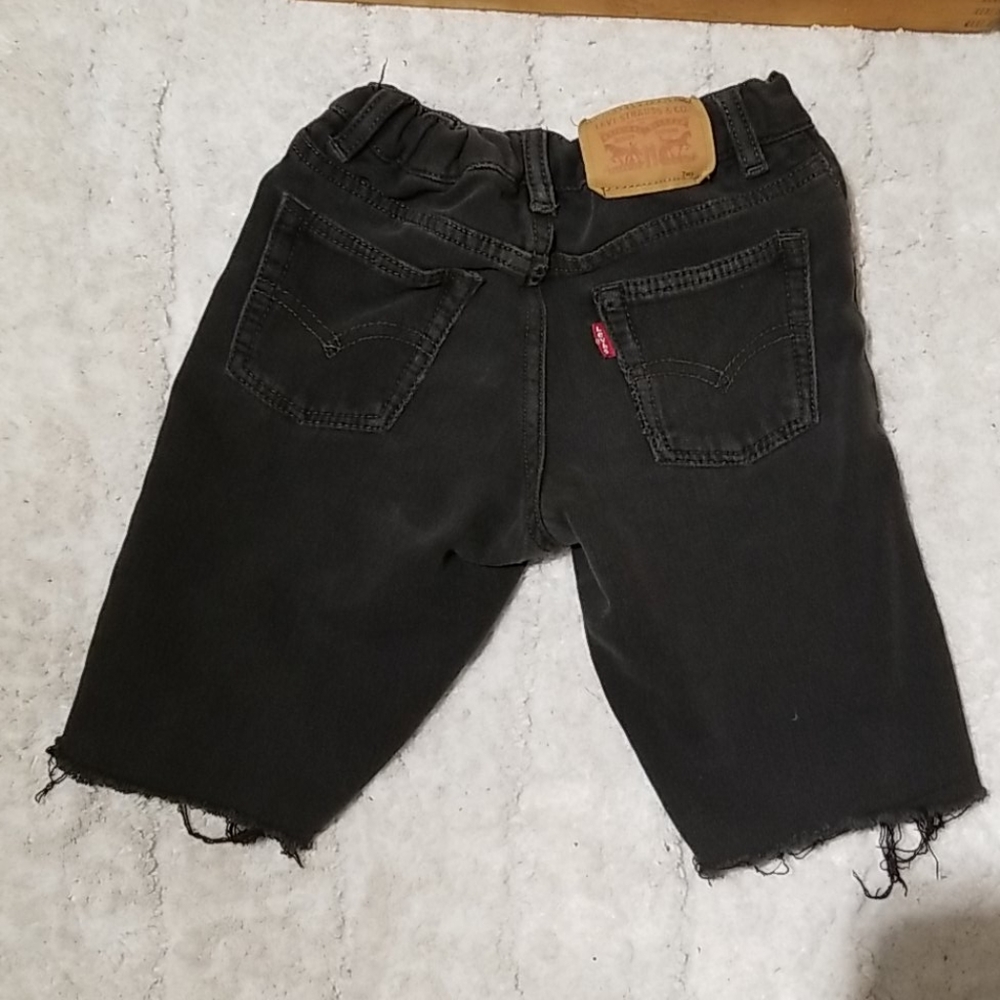 LEVI'S Kids Cut-off Shorts (Size 7)